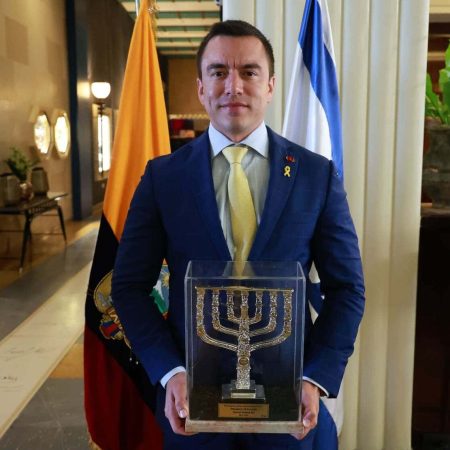President of Ecuador, H.E. Daniel Noboa Azin received The Friends of Zion Award